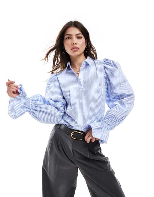 ASOS DESIGN - Zacht gestreept overhemd met volumineuze mouwen en ruches aan de manchetten in chambray