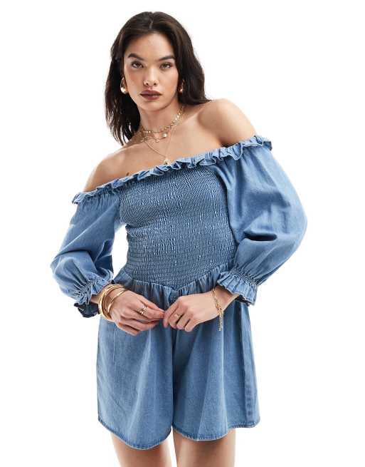 ASOS DESIGN - Zachte denim playsuit met blote schouders en ruches in middenblauw