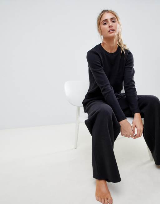 ASOS Design - Geribbelde loungesweater en -broek met wijde pijpen, 3 van 3