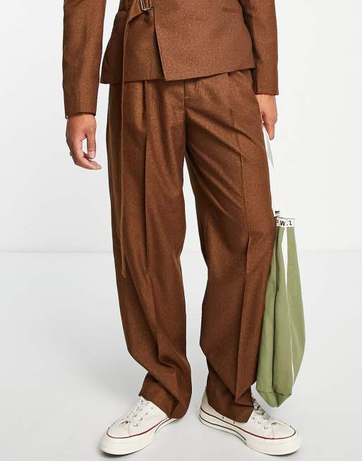 ASOS DESIGN - Zachte pantalon met wijde pijpen in bruin