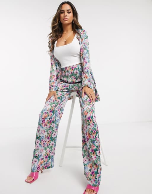 ASOS DESIGN - Zachte satijnen pantalon met wijde pijpen en bloemenprint