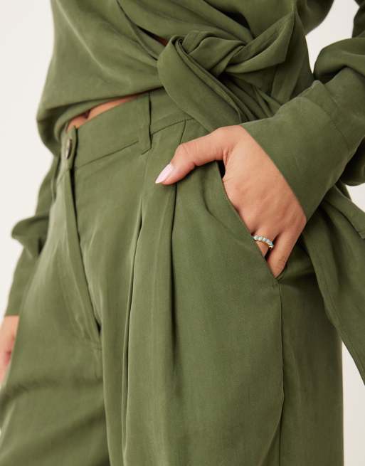 ASOS DESIGN - Zachte toelopende broek in kaki, deel van co-ord set, 4 van 4