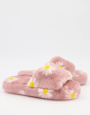 chunky fluffy slippers