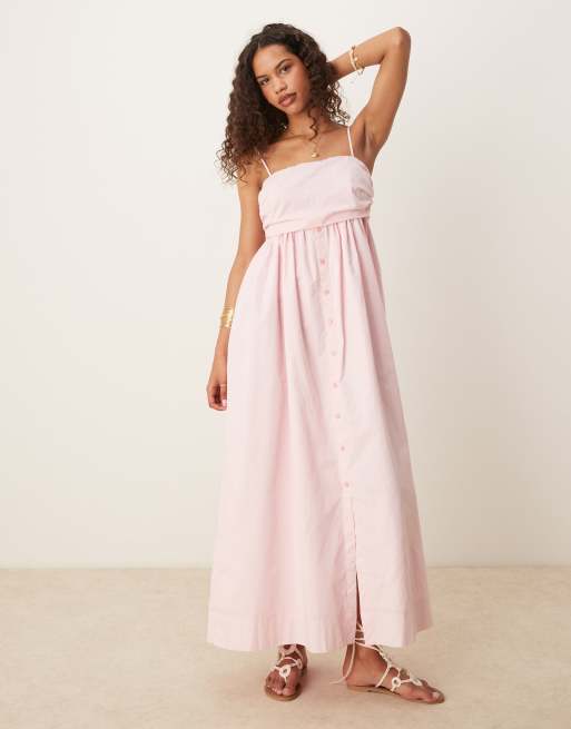 ASOS DESIGN – Zapinana na guziki jasnoróżowa sukienka maxi z marszczonym dekoltem bandeau