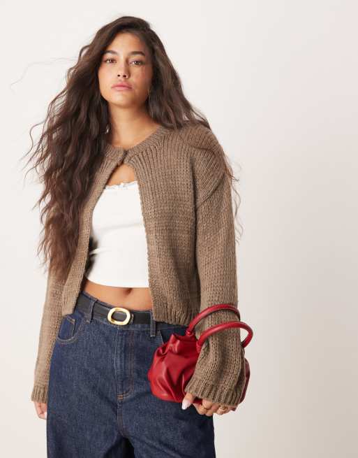 ASOS DESIGN – Zapinany na guziki kardigan w kolorze mokki z okrągłym dekoltem