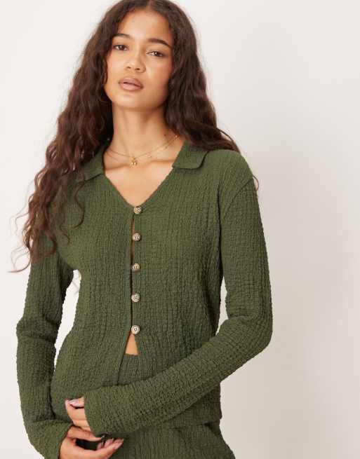 ASOS DESIGN – Zapinany na guziki teksturowany top z długimi rękawami w kolorze khaki, część zestawu