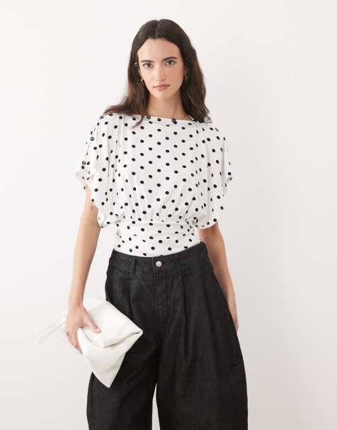 ASOS DESIGN – Zapinany na guziki top w groszki do noszenia na różne sposoby - view 1
