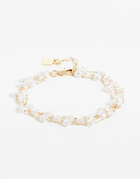 ASOS DESIGN zartes mehrreihiges Armband mit Kunstperlenketten und Herzen in Goldoptik - view 1