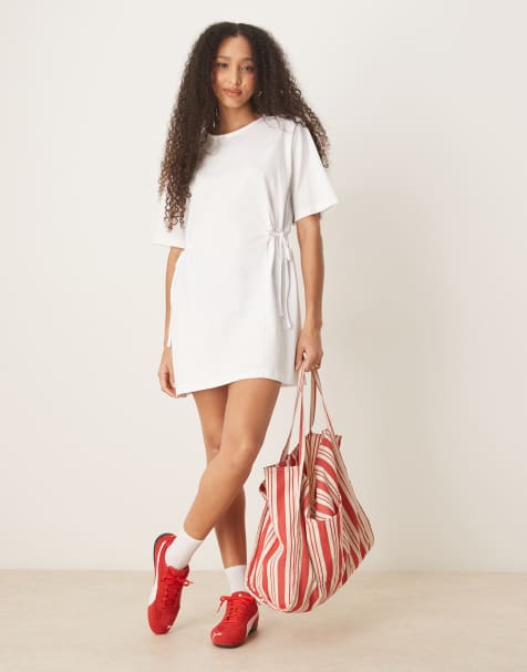 ASOS DESIGN – Zebrana w talii biała sukienka koszulowa z wiązaniem z boku - view 1