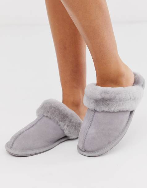 ASOS DESIGN – Zella – Hochwertige Lammfellhausschuhe in Hellgrau