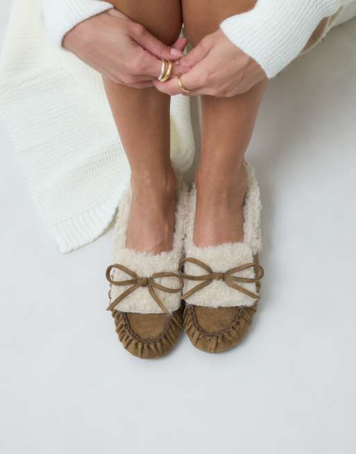 ASOS DESIGN Zella moccasin slippers in taupe suedette, 3 of 4