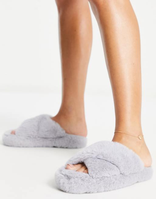 Asos best sale fluffy sliders