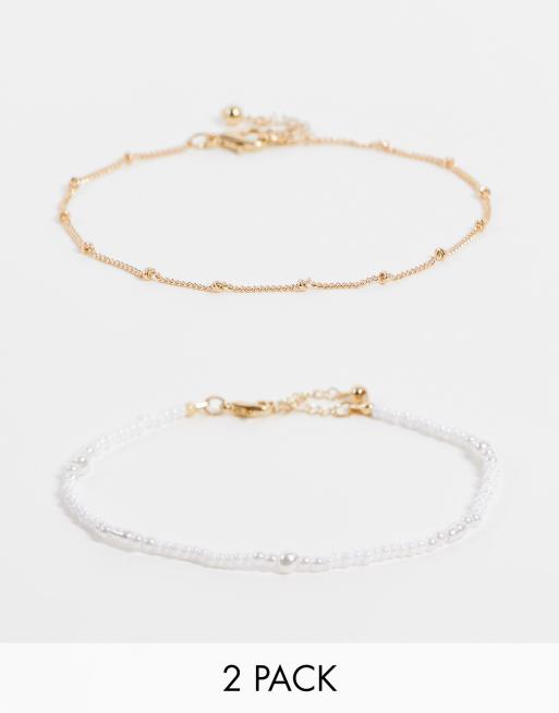 ASOS DESIGN – Zestaw 2 bransoletek na kostkę w kolorze złotym: bransoletka łańcuszkowa i bransoletka zdobiona imitacją pereł