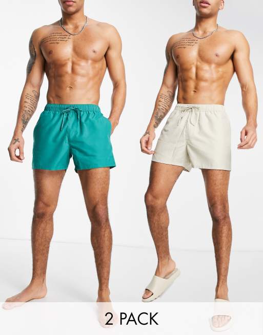 ASOS DESIGN – Zestaw 2 par szorów kąpielowych o skróconej długości w kolorach beżowym i zielonym – w zestawie taniej!