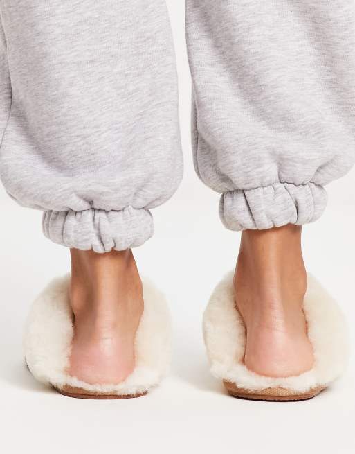 ASOS DESIGN Zeus premium sheepskin slippers in chesnut