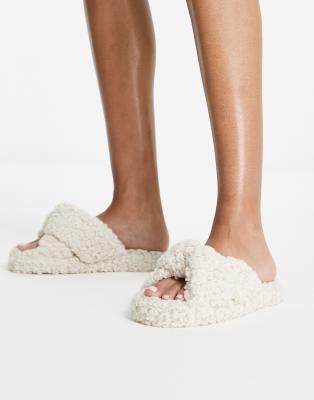 Asos Design Zeve Twist Slide Slippers In Cream Sherpa-white