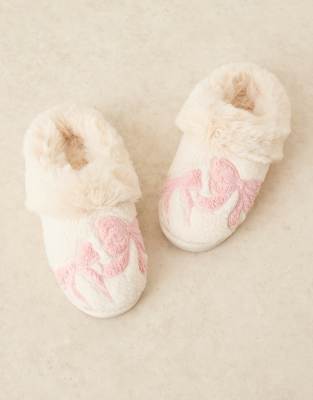 ASOS DESIGN - Zibby - Hausschuhe in Creme mit Schleifen-Stickerei-Weiß