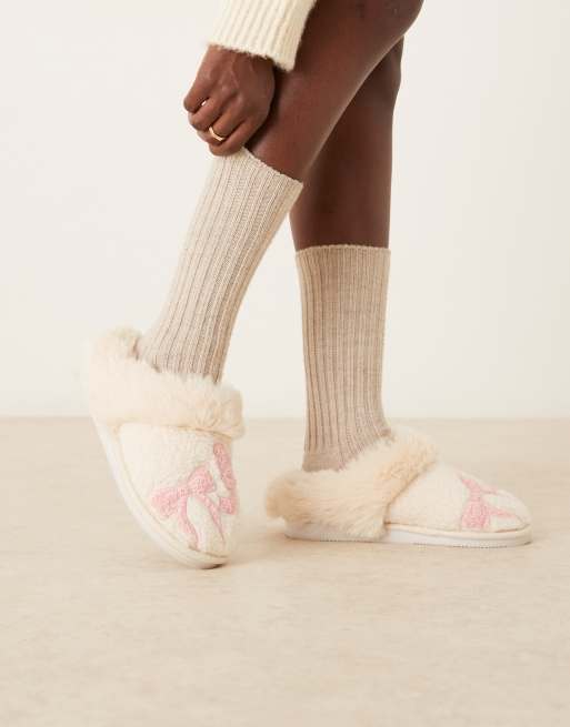 ASOS DESIGN - Zibby - Pantoffels met geborduurde strikken in crème, 2 van 4