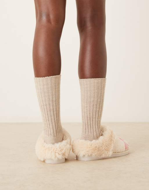 ASOS DESIGN - Zibby - Pantoffels met geborduurde strikken in crème, 4 van 4