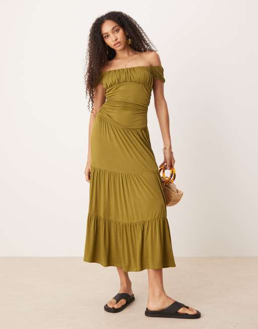 ASOS DESIGN – Zielona kaskadowa sukienka maxi z marszczonym biustem w stylu preriowym