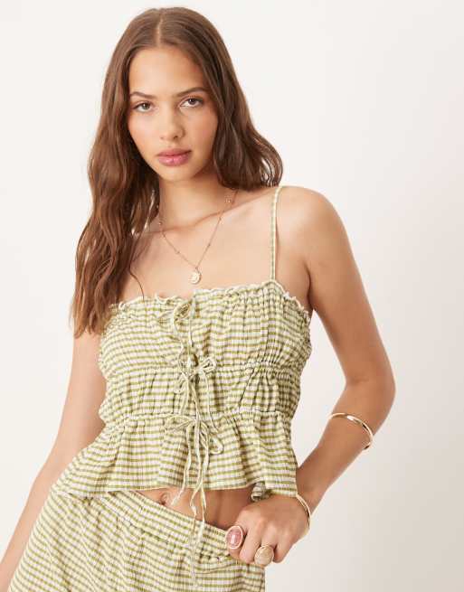 ASOS DESIGN – Zielona koszulka na ramiączkach z wiązaniem, falbanką i wzorem w kratkę vichy, część zestawu