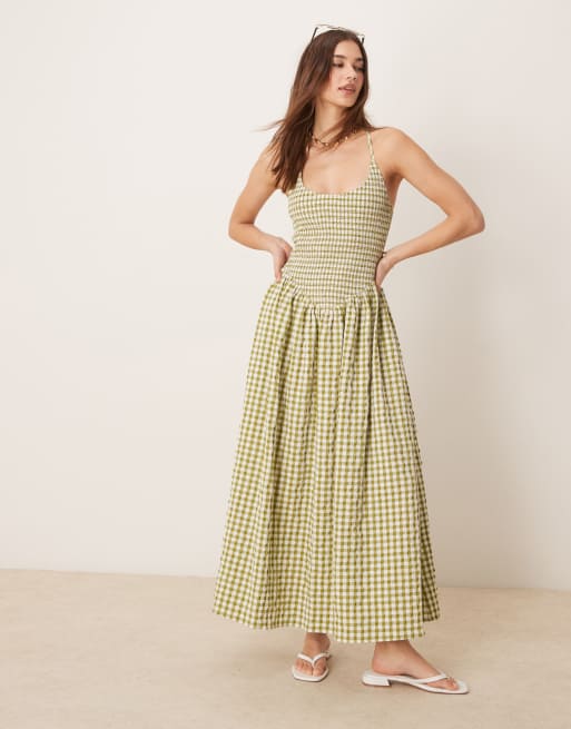 ASOS DESIGN – Zielona marszczona sukienka maxi z dekoltem w łódkę i skrzyżowanymi paskami na plecach w kratkę vichy