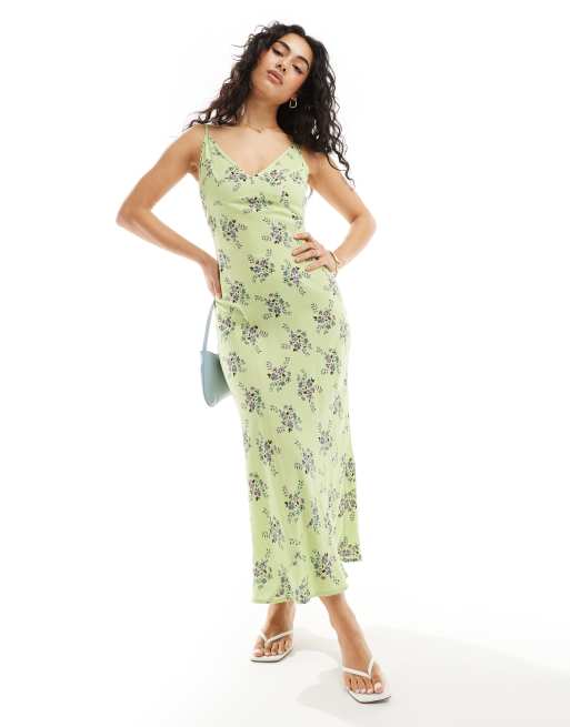 ASOS DESIGN – Zielona sukienka midi z wydłużonymi miseczkami i fioletowym kwiatowym wzorem