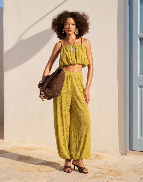 ASOS DESIGN – Zielone koronkowe spodnie z balonowymi nogawkami i troczkami w talii, część zestawu - view 1