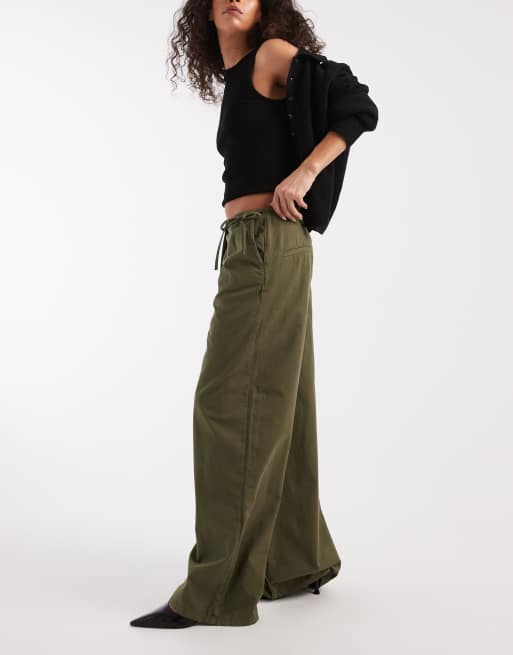 ASOS DESIGN – Zielone spodnie z szerokimi nogawkami i kopertowym przodem, 4 z 5