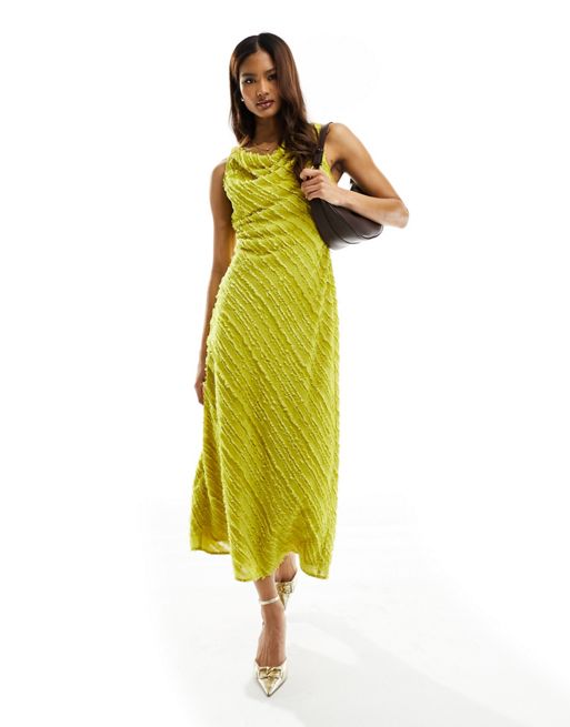 FhyzicsShops DESIGN – Zielonożółta cięta ze skosu sukienka midi bez rękawów w puszyste paski