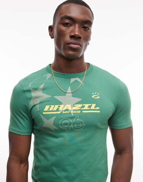 ASOS DESIGN – Zielony T-shirt o kroju podkreślającym sylwetkę z piłkarską grafiką z napisem „Brazil” - view 1