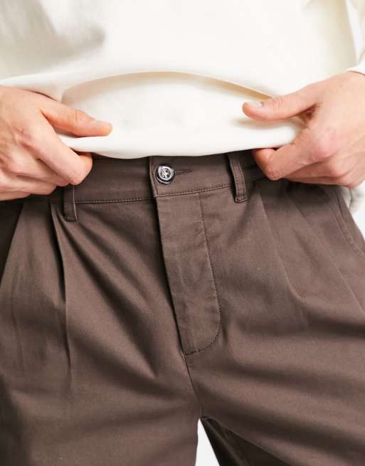 ASOS DESIGN – Zigaretten-Chino-Shorts in Dunkelbraun und in normaler Länge , 2 von 4