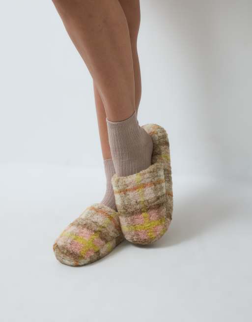 ASOS DESIGN Zina closed toe slippers in plaid borg, 4 of 4
