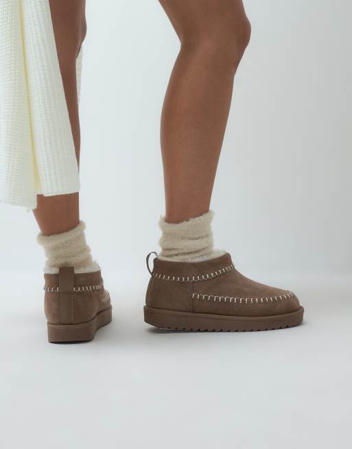 ASOS DESIGN Zinky bootie slippers in taupe suedette, 4 of 4