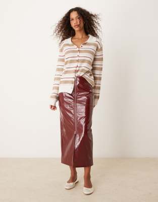 zip front hi-shine leather look midi skirt in burgundy-Purple