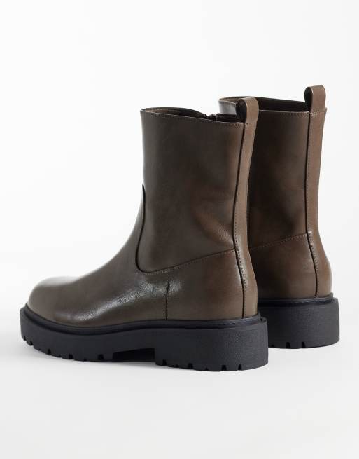 ASOS DESIGN zip up boots with cleated sole in brown, 4 of 4