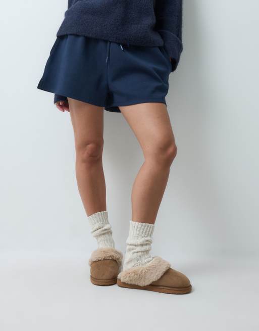ASOS DESIGN Zippy cuffed closed toe slippers in chestnut suedette, 3 of 4