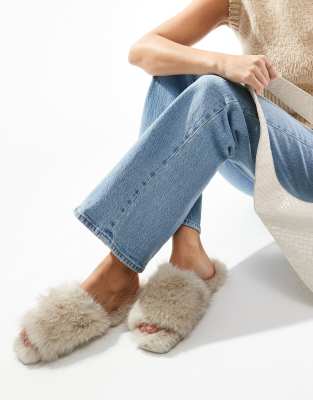 Ziva tipped faux fur mule slippers in cream-Neutral