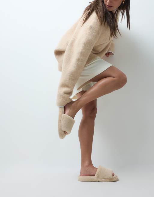 ASOS DESIGN Zofia mule slipper in beige, 3 of 4