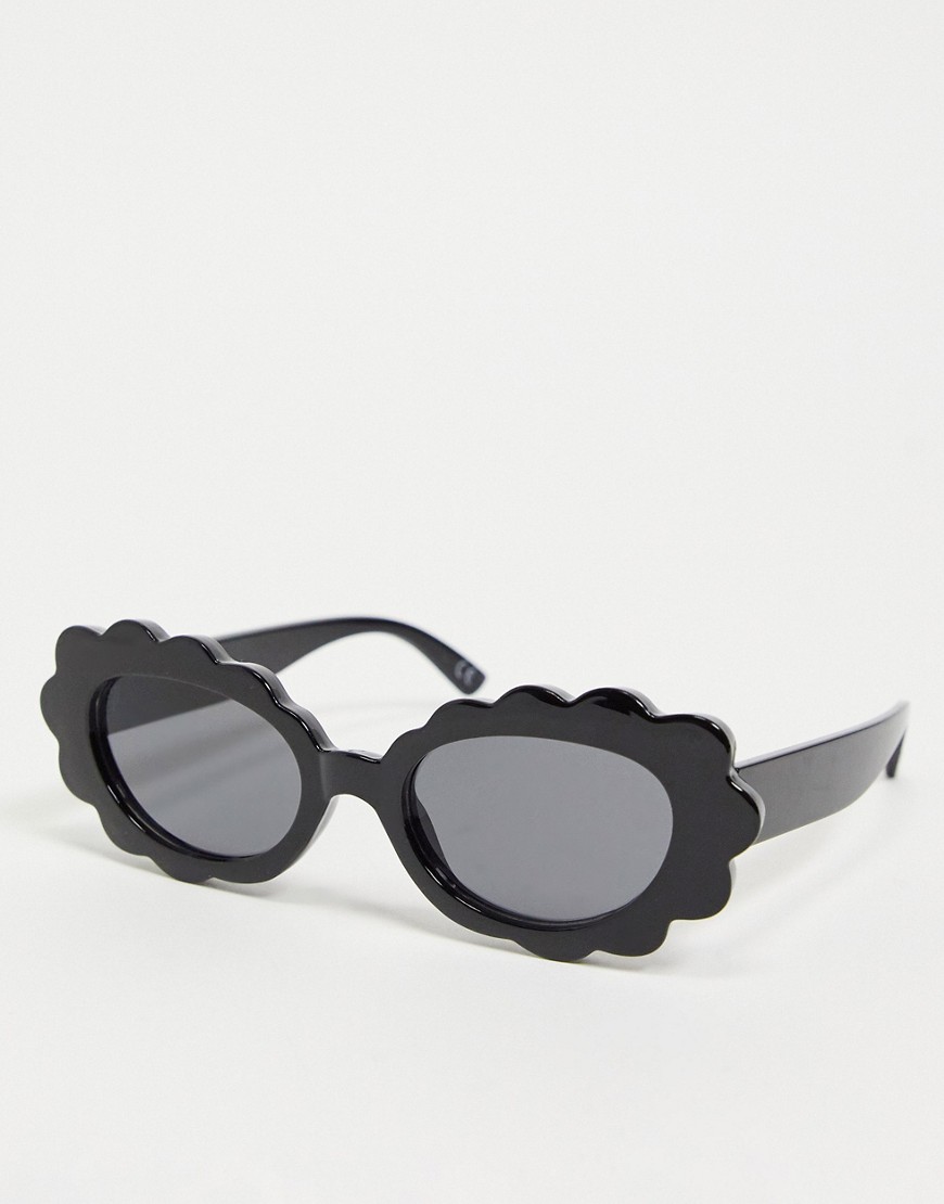 ASOS DESIGN - Zonnebril van gerecycled materiaal in jaren '90-stijl met madeliefjesvorm in zwart
