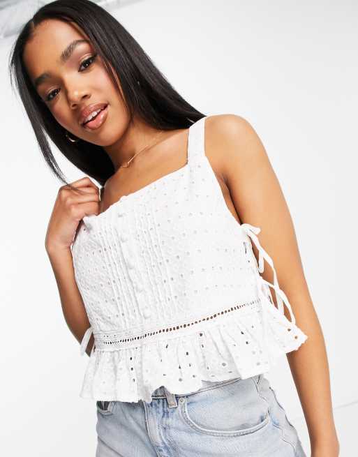 ASOS DESIGN - Zonnetop met broderie, vierkante hals en gestrikte zijkant in ivoor