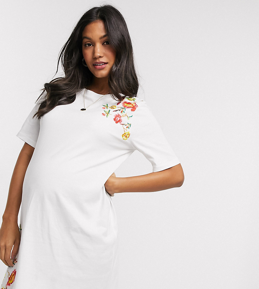 ASOS DESIGN - Zwangerschapskleding - Geborduurde mini-jurk in wit