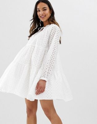 ASOS DESIGN - Zwangerschapskleding - Gelaagde mini-jurk met A-lijn model en broderie-Wit