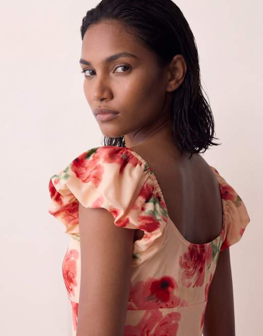 ASOS DESIGN – Zweilagiges Etuikleid in Orange geblümt mit Rüschenärmeln, 3 von 4