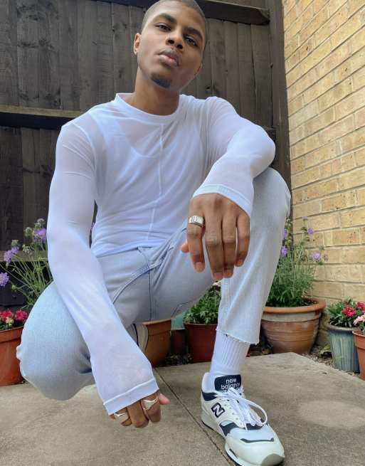 ASOS DESIGN – Zweilagiges, langärmliges Shirt aus feinem Netzstoff in Weiß