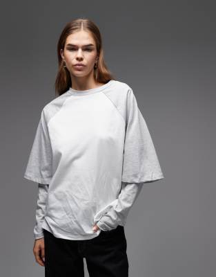 ASOS DESIGN - Zweilagiges, langärmliges Skater-Oberteil in Weiß und meliertem Grau-Rosa