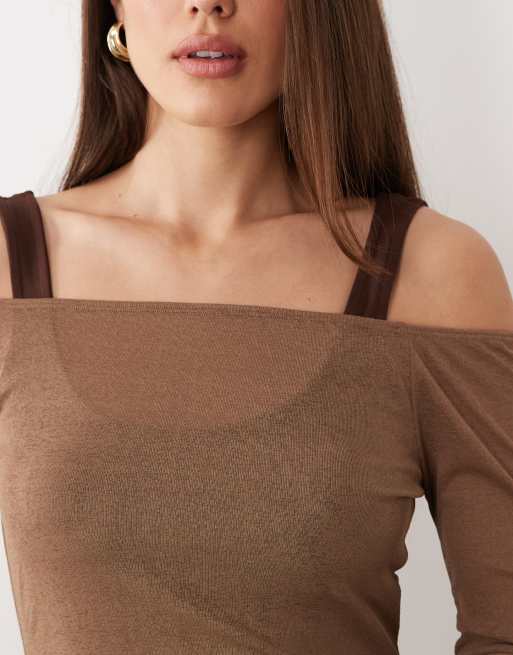 ASOS DESIGN – Zweilagiges Minikleid in Schokobraun mit farblich abgestimmtem Flügelärmeln, 4 von 4