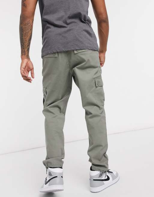 ASOS DESIGN – Zwężane spodnie bojówki w kolorze khaki, 2 z 4