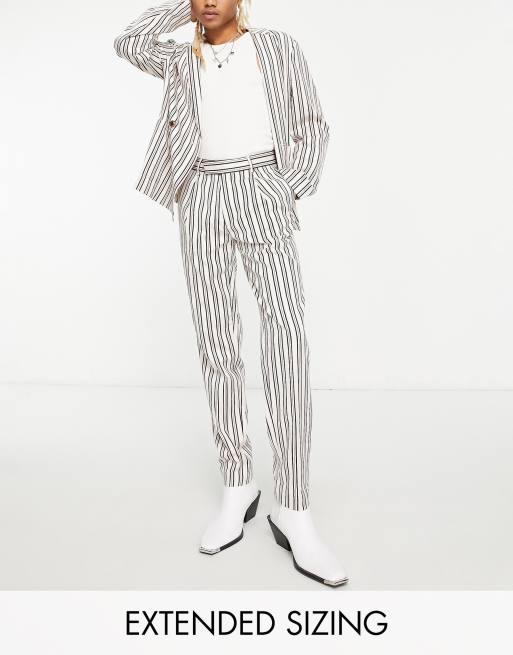 ASOS DESIGN – Zwężane spodnie garniturowe oversize w kolorze złamanej bieli w granatowe paski