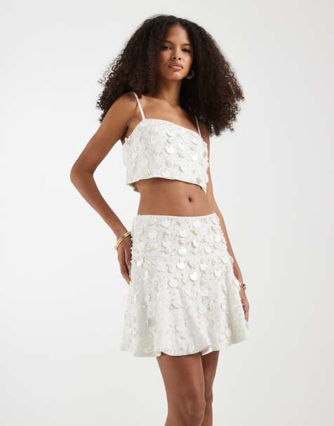 ASOS DESIGN - Zwierige mini rok met versiering in wit, deel van co-ord set - view 1